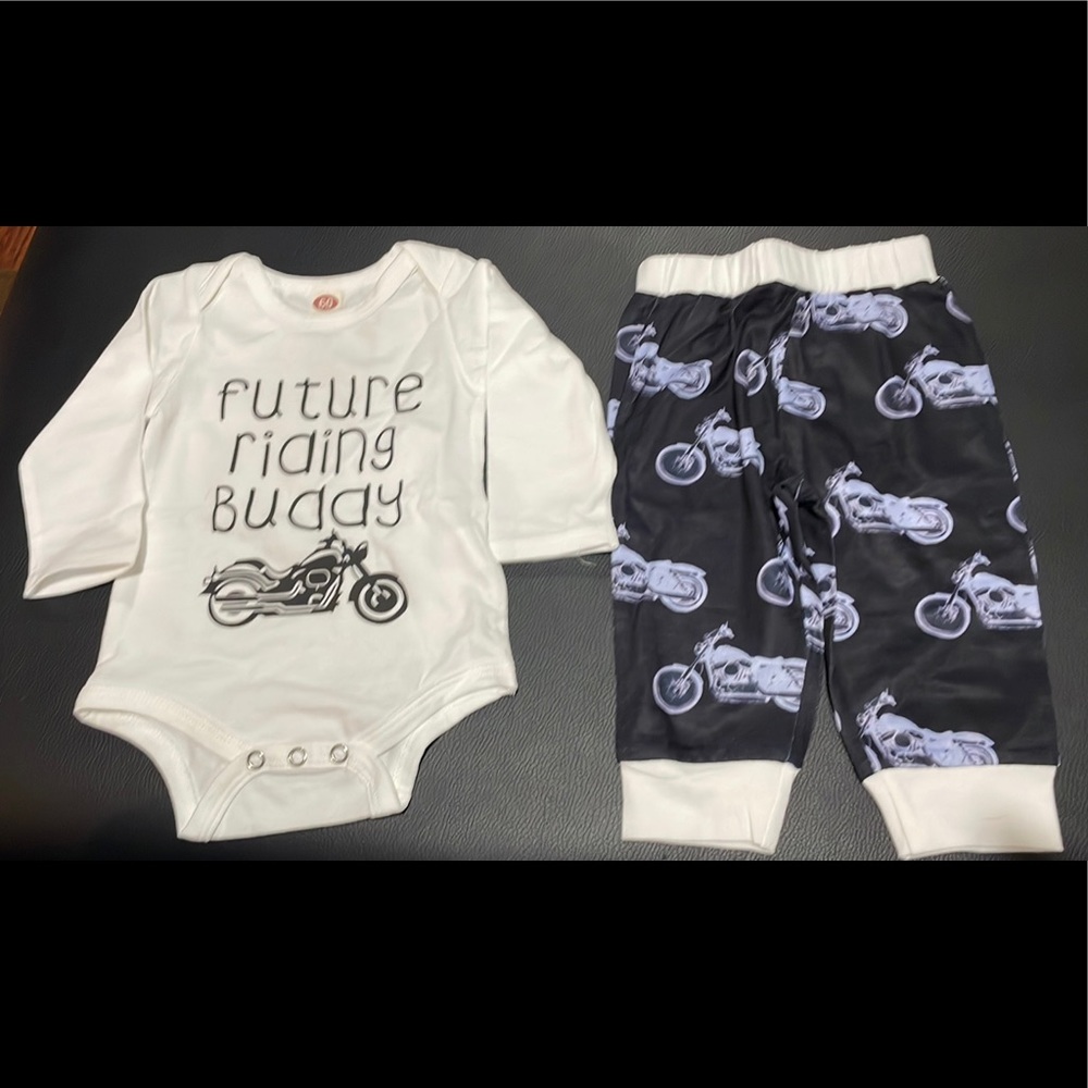 Unisex 0-3 months onesie set